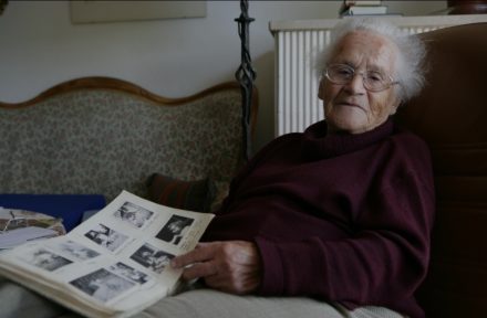 La importancia de los recuerdos familiares y el legado emocional